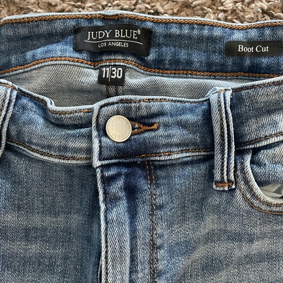 Judy Blue Boot Cut Jeans in Blue - Picture 2 of 3